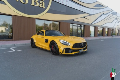 2017 Mercedes-Benz AMG-GT S RWD | Original 700 GTR wide body kit | GCC Specs-0