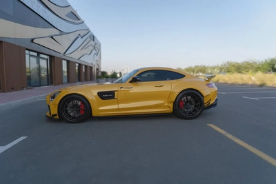 2017 Mercedes-Benz AMG-GT S RWD | Original 700 GTR wide body kit | GCC Specs-8