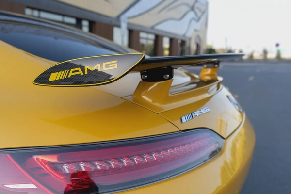 2017 Mercedes-Benz AMG-GT S RWD | Original 700 GTR wide body kit | GCC Specs