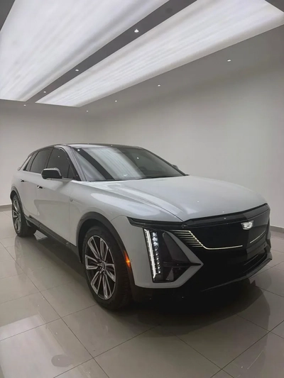 2025 Cadillac Lyriq Sport - GCC Specs - Brand New - Authorized Dealer-1