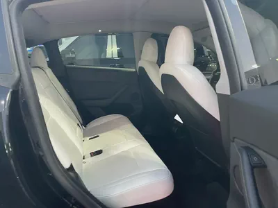 Tesla Model Y Long Range 2024 GCC Specs | Dual Motor AWD-9