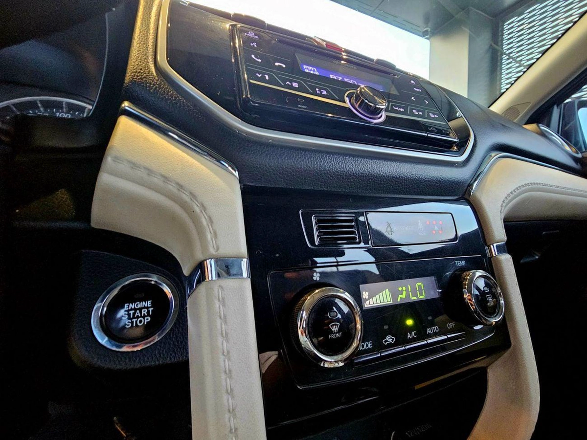 Toyota Rush EX/ PASSENGER 7 SEATS/ LOW MILEAGE-14-14