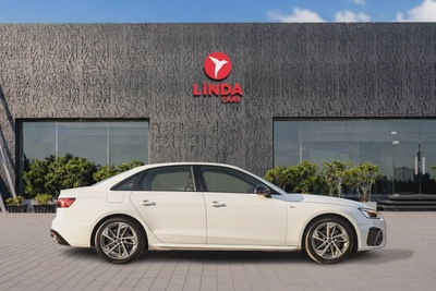 Audi A4 2024-13