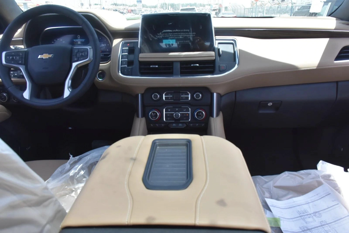 CHEVROLET TAHOE PREMIER 2024 | BLACK-3-3