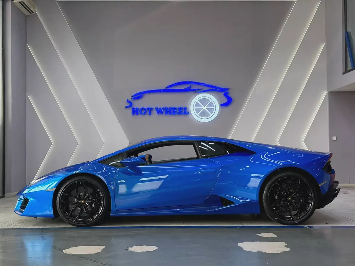 2019 - Lamborghini Huracan Evo - V10 Low Mileage Very Good Condition-6-6