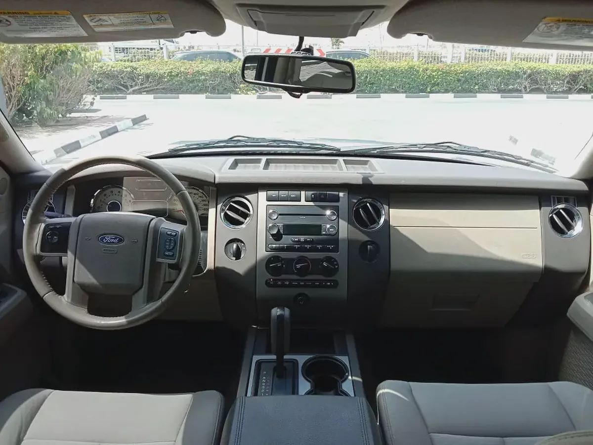 Well Maintained Ford Expedition XLT 2011 | GCC Specs-9-9