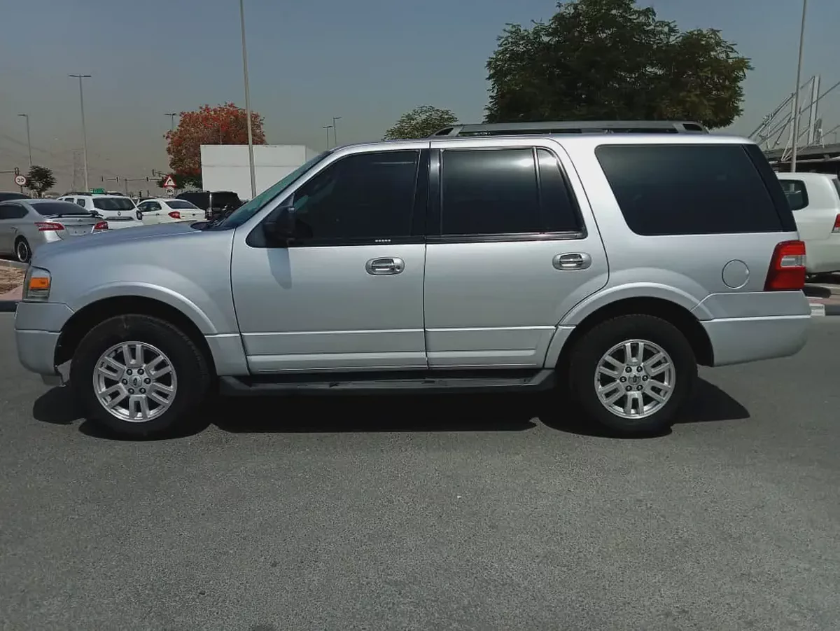 Well Maintained Ford Expedition XLT 2011 | GCC Specs-12-12