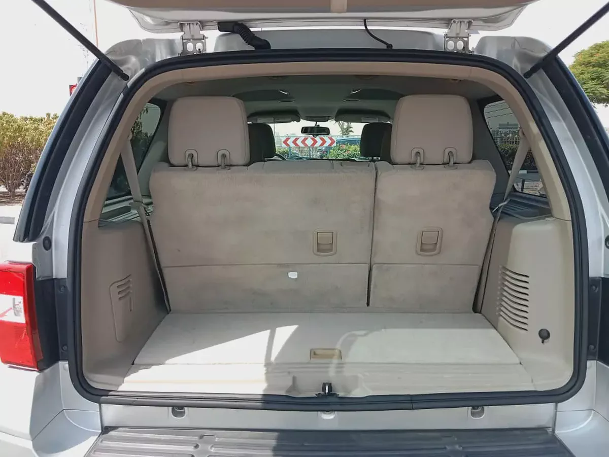 Well Maintained Ford Expedition XLT 2011 | GCC Specs-13-13