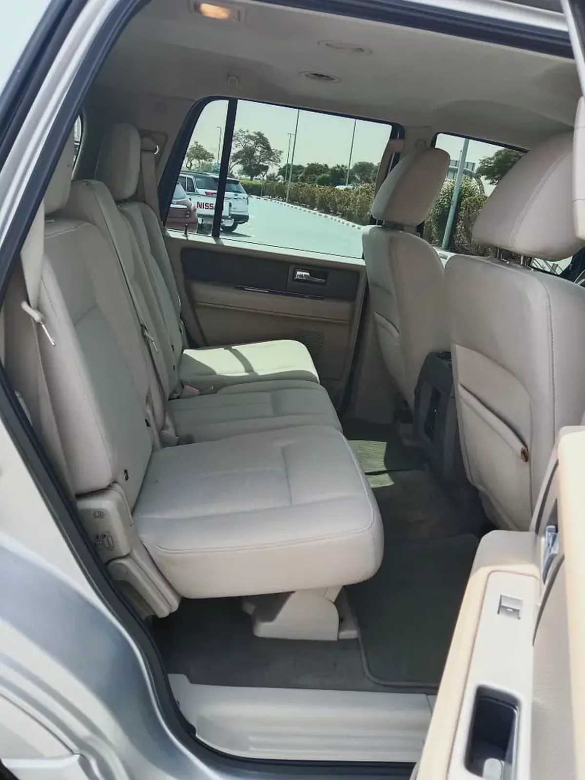 Well Maintained Ford Expedition XLT 2011 | GCC Specs-3-3