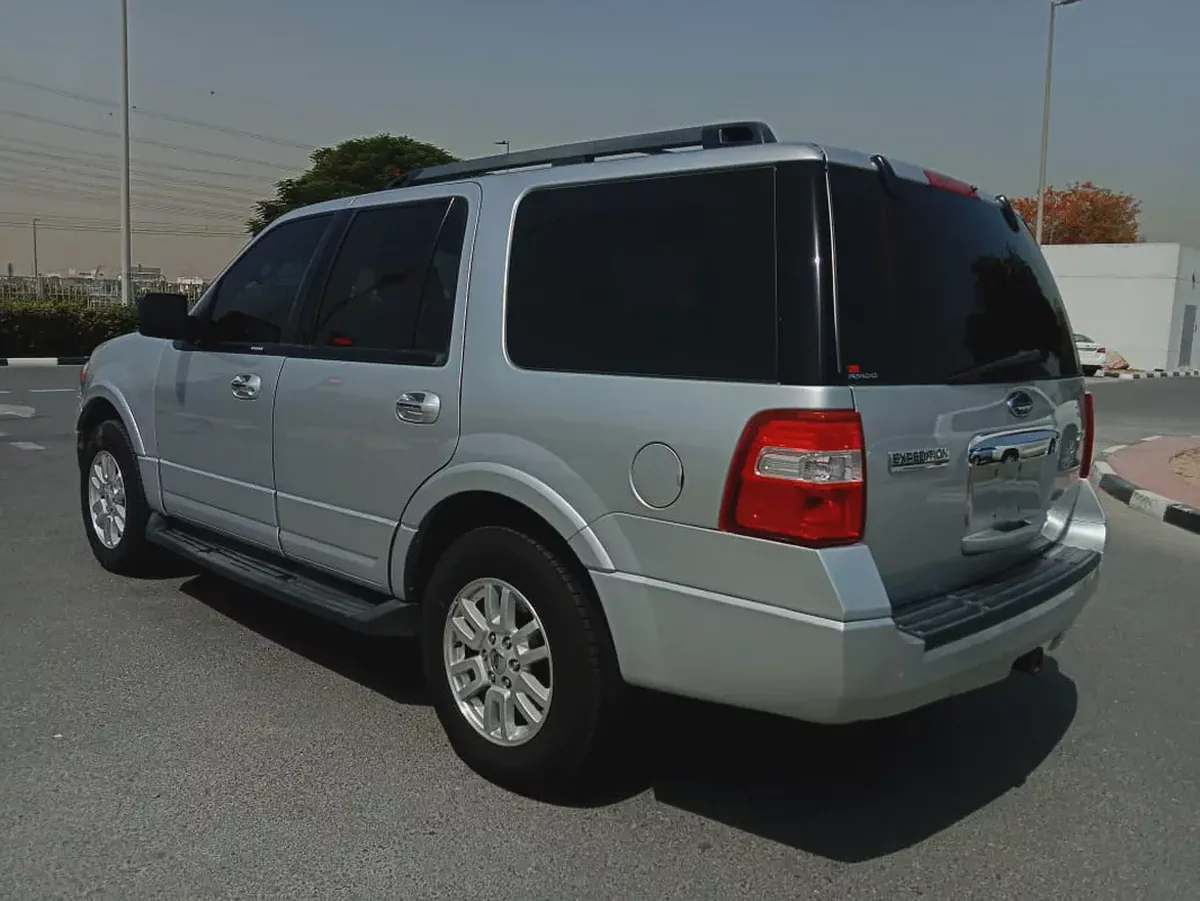 Well Maintained Ford Expedition XLT 2011 | GCC Specs-8-8
