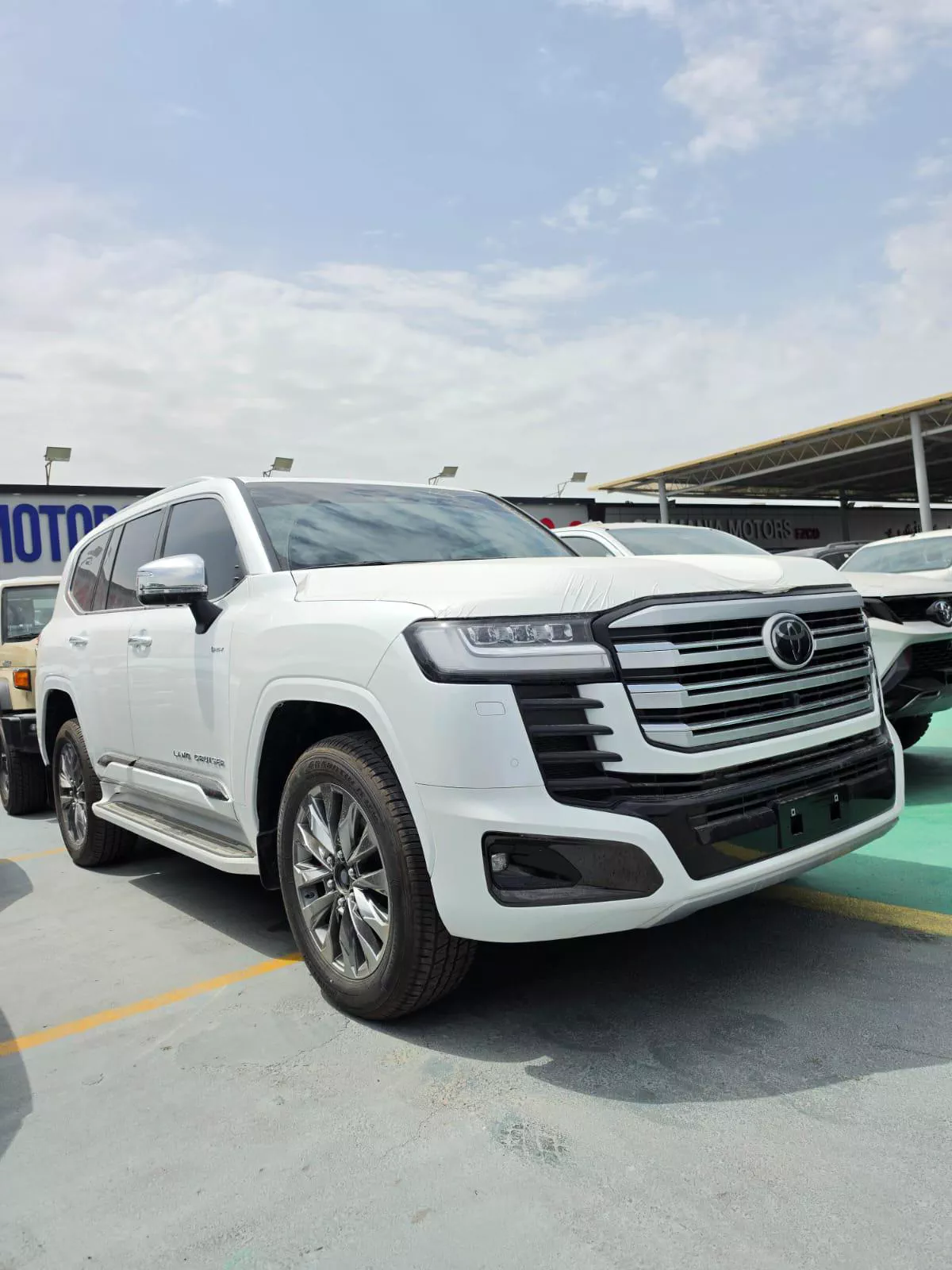 TOYOTA LAND CRUISER LC300 VXS 3.5L HYBRID 2026-6-6
