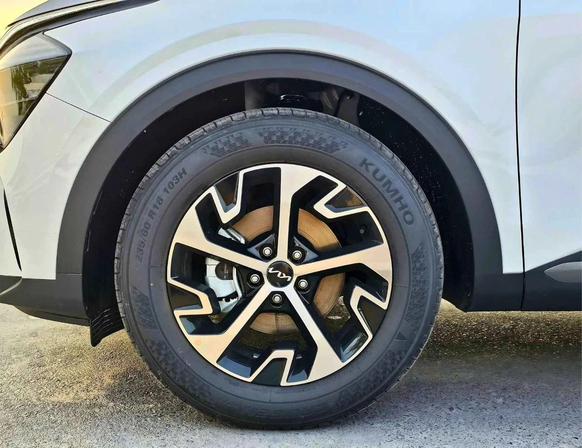 Kia Sportage PREMIUM SMART VERSION / 1.5L V4 PETROL / 360 CAMERA / PANORAMIC ROOF (CODE # KSRP)-6-6
