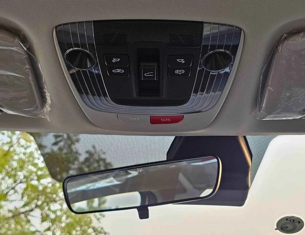 Kia Sportage PREMIUM SMART VERSION / 1.5L V4 PETROL / 360 CAMERA / PANORAMIC ROOF (CODE # KSRP)