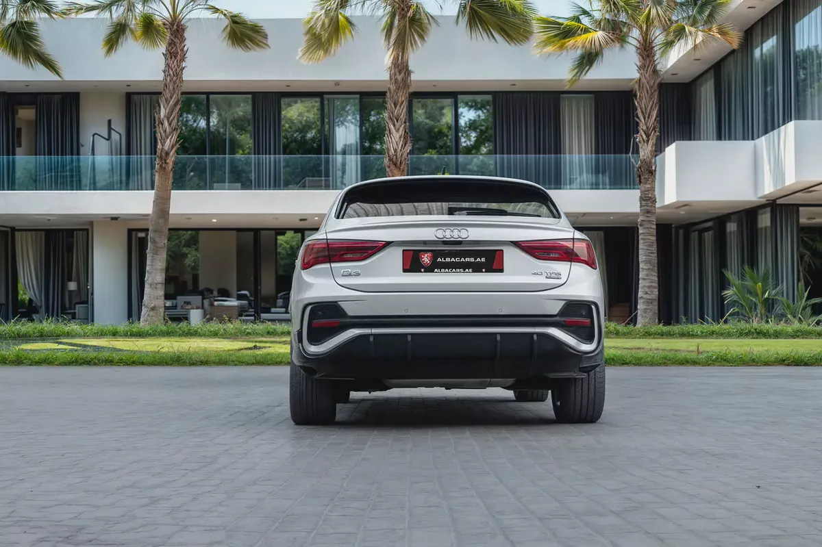2,155 P.M |  Q3 Sportback S-line | 0% Downpayment | Perfect Condition!-4-4