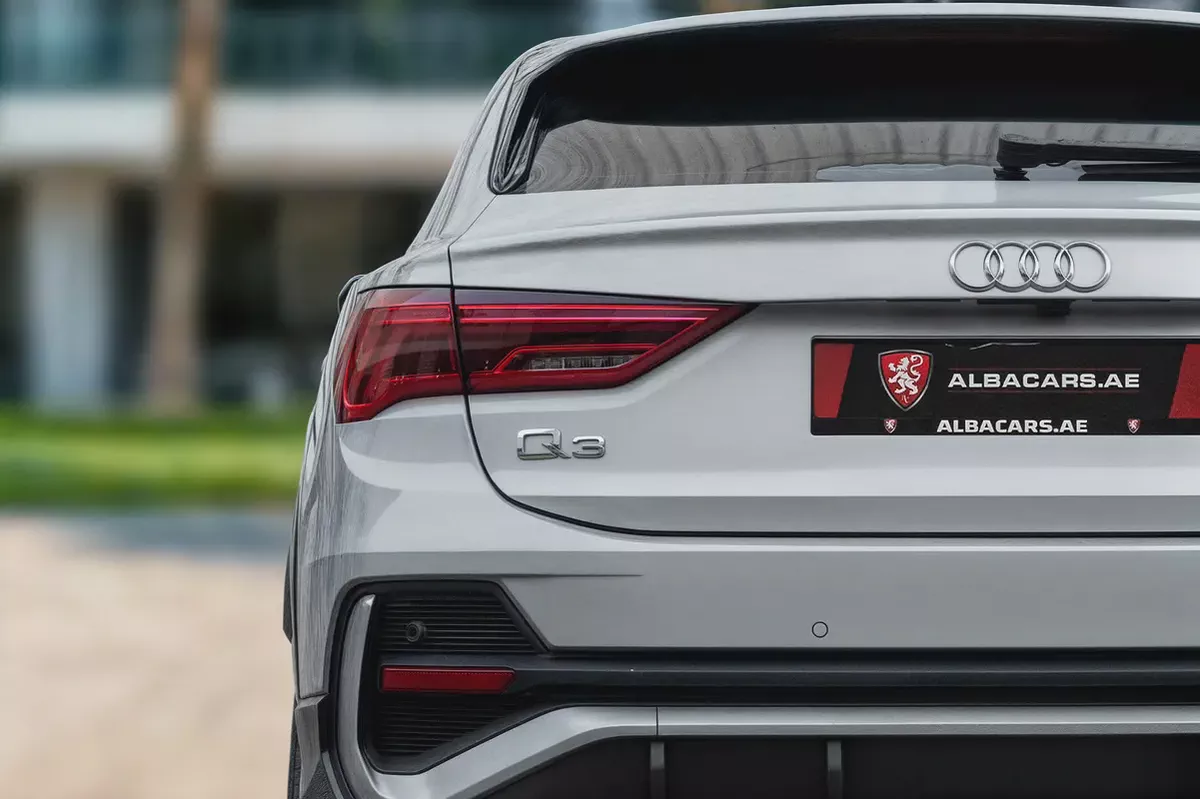 2,155 P.M |  Q3 Sportback S-line | 0% Downpayment | Perfect Condition!-5-5