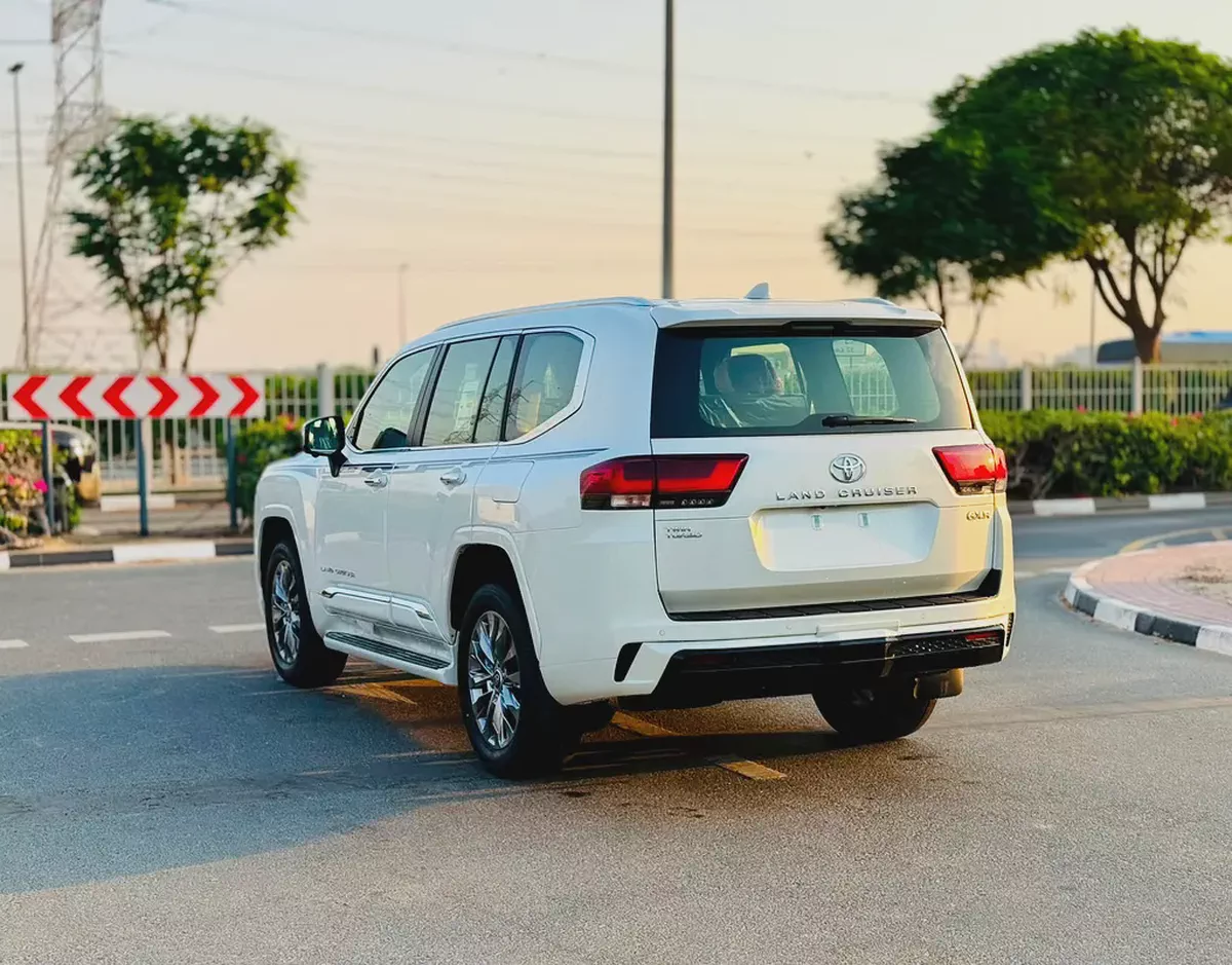 Toyota LC300 3.5L GXR TT GCC 2026 Brand New For Export-3-3