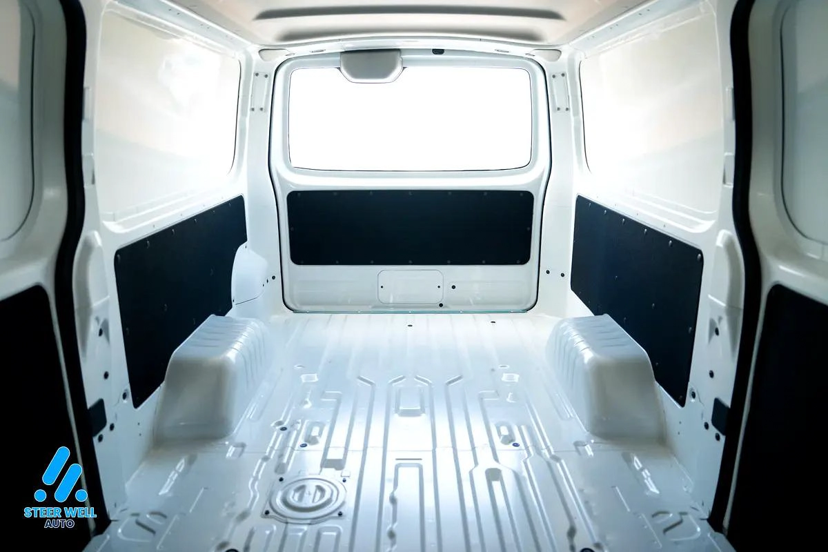 Nissan Urvan NV350-5-5
