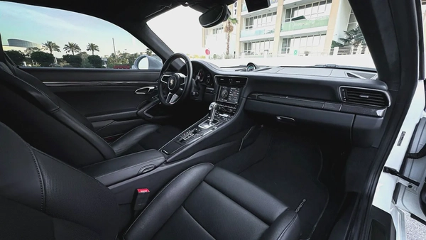 2015 | Porsche Carrera 911 Turbo S | Low Mileage | Warranty | 560HP | Excellent Condition