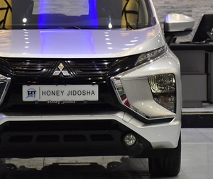 Mitsubishi Xpander ( 2022 Model ) in Silver Color GCC Specs