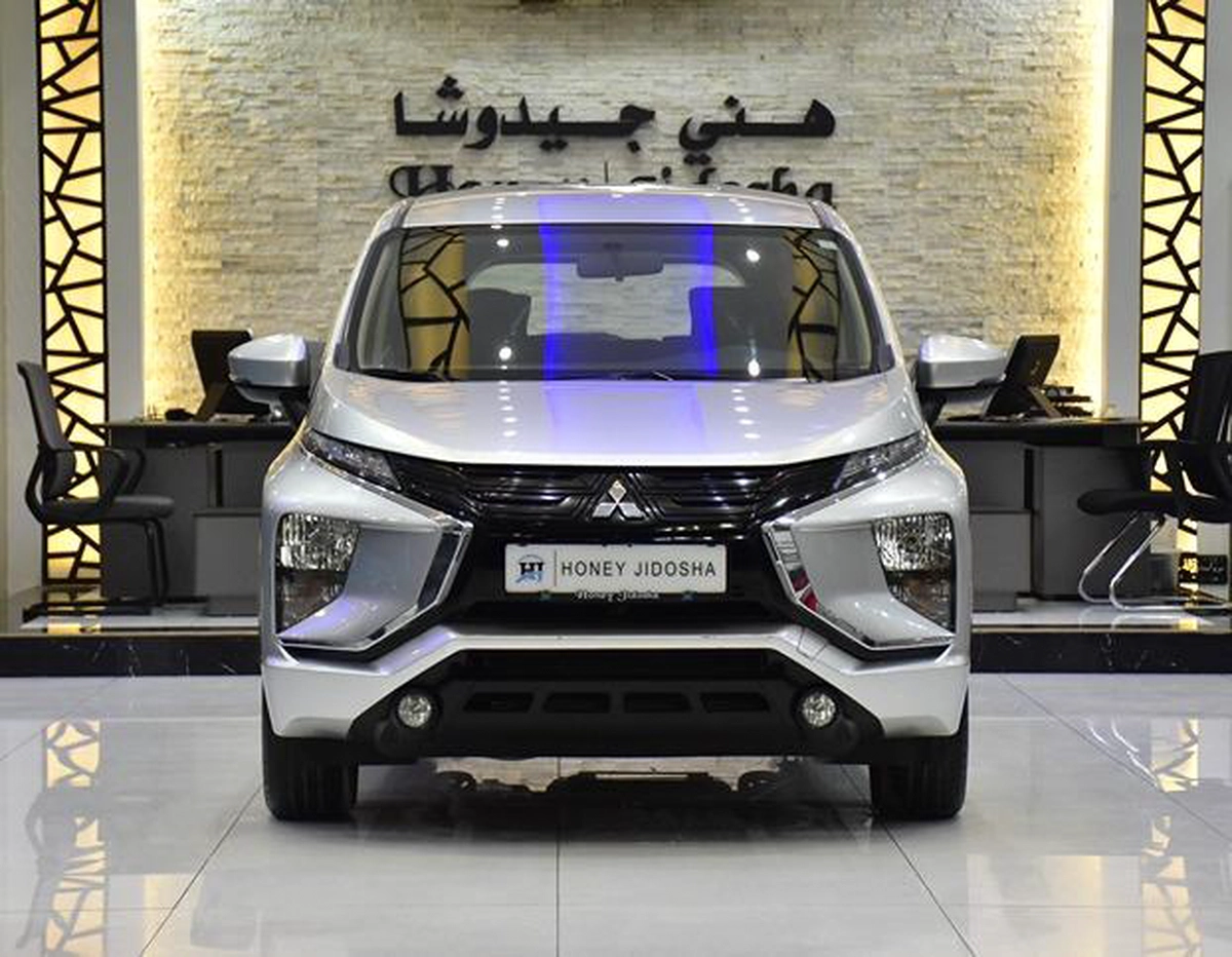 Mitsubishi Xpander ( 2022 Model ) in Silver Color GCC Specs