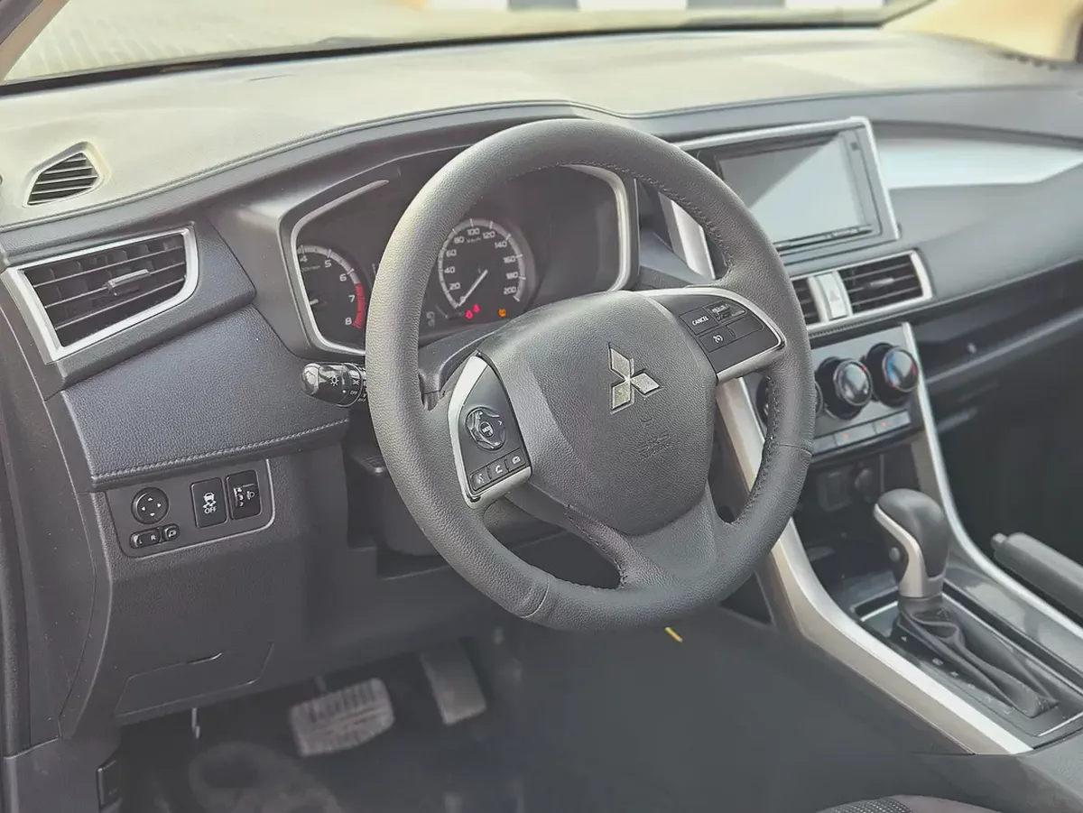 Mitsubishi Xpander GLX Medium Line 2022 GCC Specs-10-10