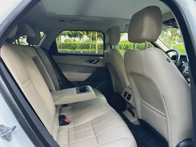 Pristine 2023 Land Rover Range Rover Velar - Sleek & Modern-7