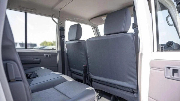 Toyota Land Cruiser Pick Up 2CAPIN 4.2L V6 4DOOR