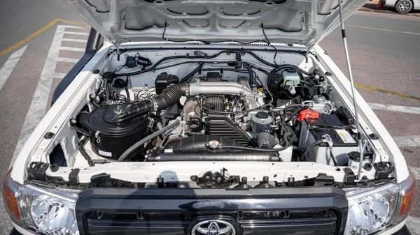 Toyota Land Cruiser Pick Up 2CAPIN 4.2L V6 4DOOR