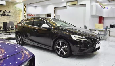 EXCELLENT DEAL for our Volvo V40 T5 R-Design ( 2018 Model ) in Black Color GCC Specs-2