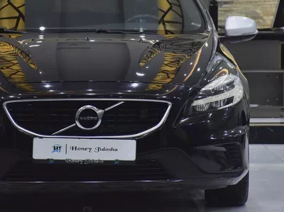 EXCELLENT DEAL for our Volvo V40 T5 R-Design ( 2018 Model ) in Black Color GCC Specs-3