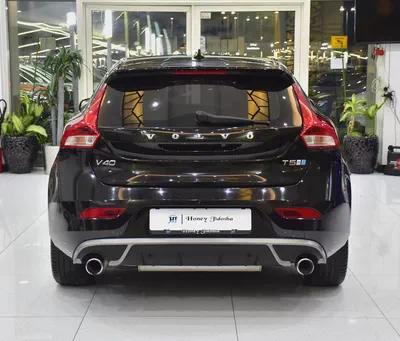EXCELLENT DEAL for our Volvo V40 T5 R-Design ( 2018 Model ) in Black Color GCC Specs-4