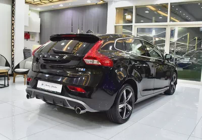 EXCELLENT DEAL for our Volvo V40 T5 R-Design ( 2018 Model ) in Black Color GCC Specs-5