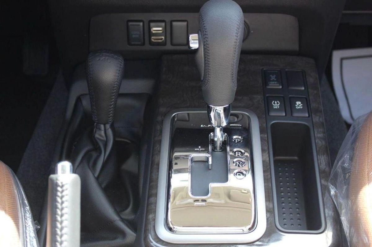 Nissan Patrol SUPER SAFARI HT Nissan Patrol 2024 GCC specs-9-0