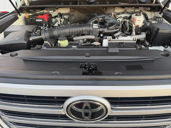 تويوتا لاند كروزر 2024 خليجي GXR V6 صبغ الوكاله Toyota Land Cruiser GXR 2024 GCC Specs