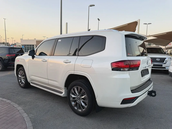 تويوتا لاند كروزر 2024 خليجي GXR V6 صبغ الوكاله Toyota Land Cruiser GXR 2024 GCC Specs
