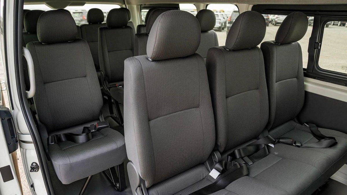 Toyota Hiace GL TOYOTA HIACE HR 2.7P MT 16 SEATER  - WHITE-14-0