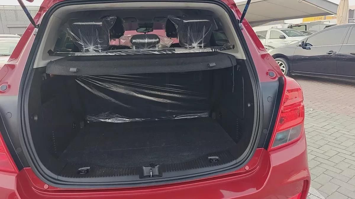 Chevrolet Trax LT 2020 | GCC Specs | Low Mileage | Perfect Condition-13-13
