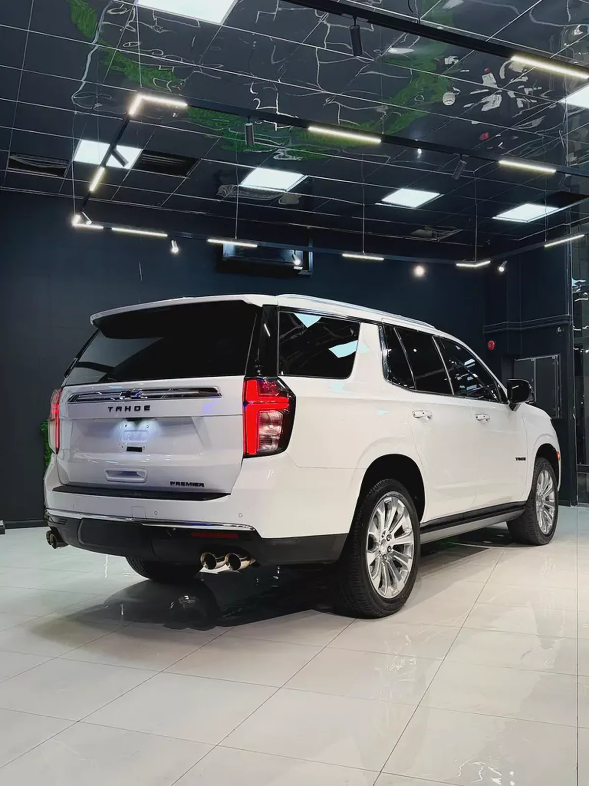2023 Chevrolet Tahoe Premier GCC Specs in Pristine Condition-9-9