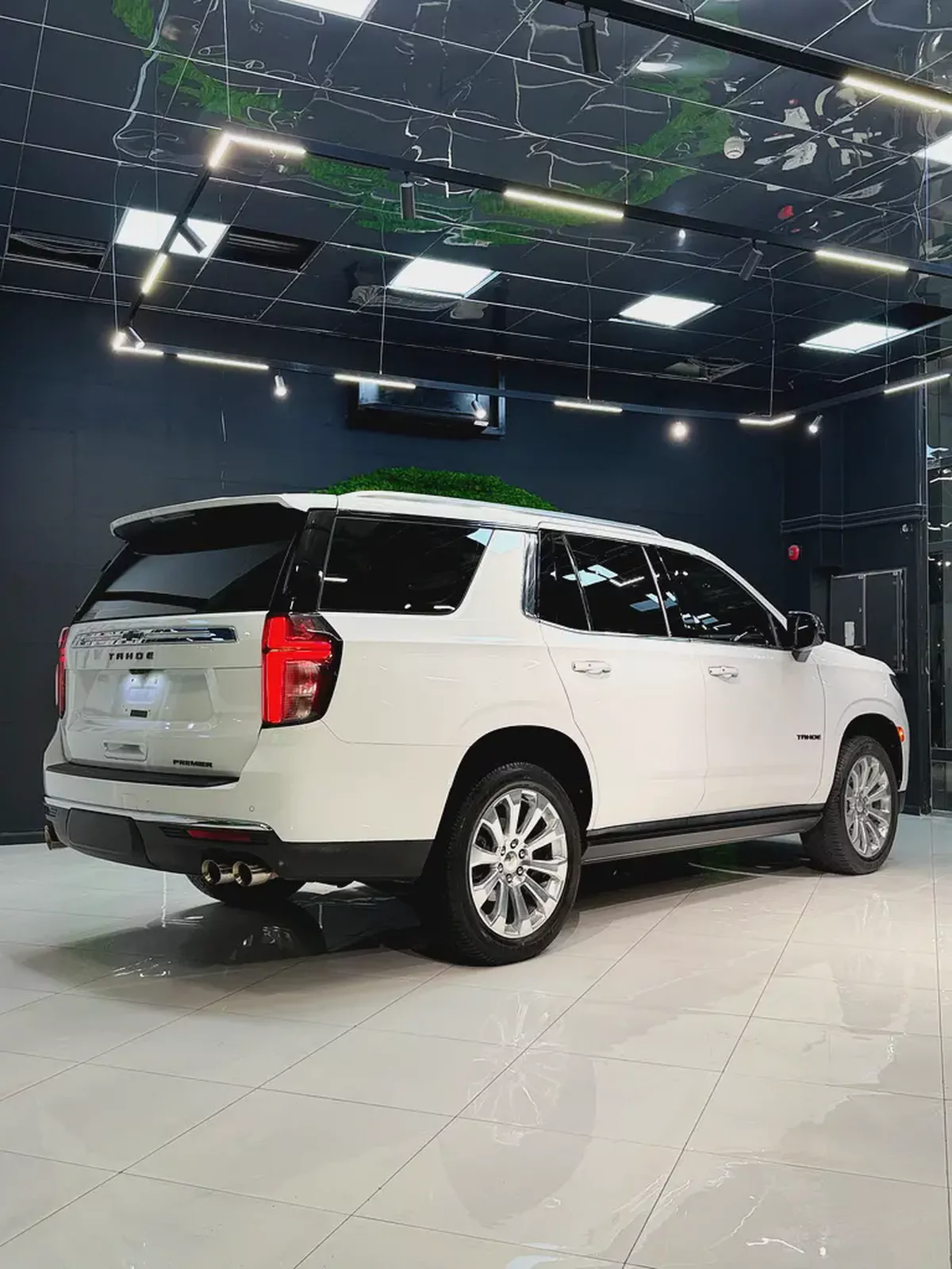2023 Chevrolet Tahoe Premier GCC Specs in Pristine Condition-10-10