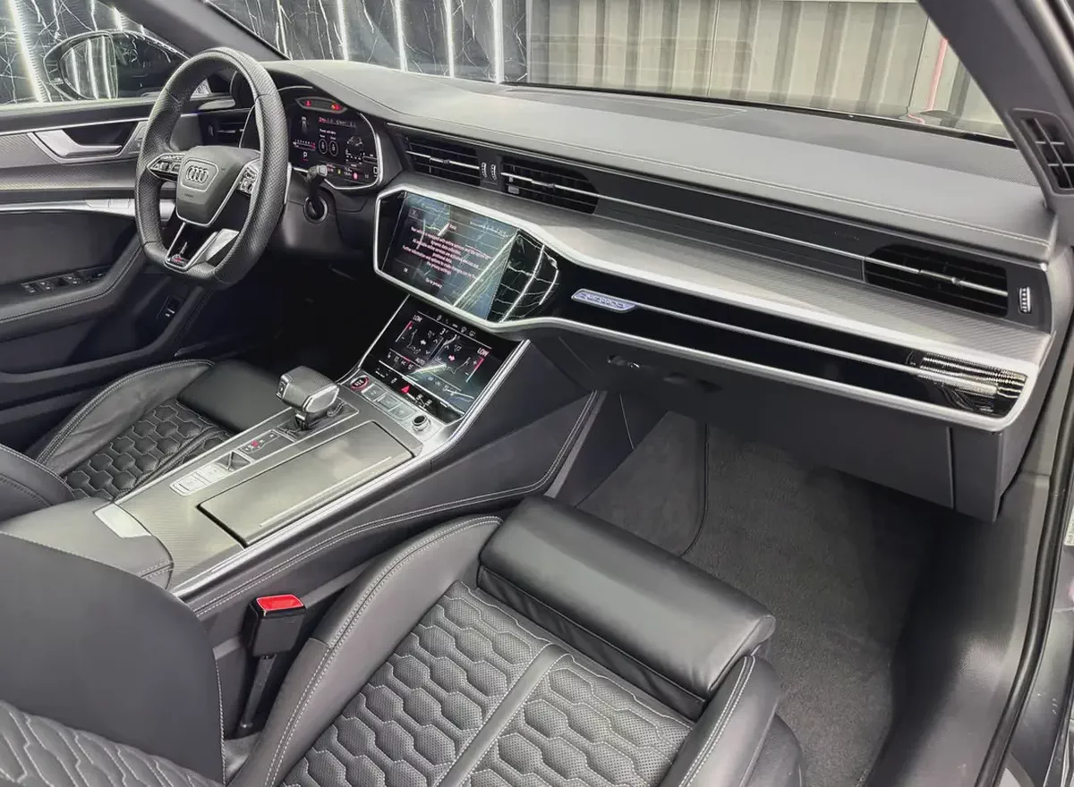 2024 Audi RS6 Avant TFSI Quattro V8 | Low mileage | European | Original Paint-10-10