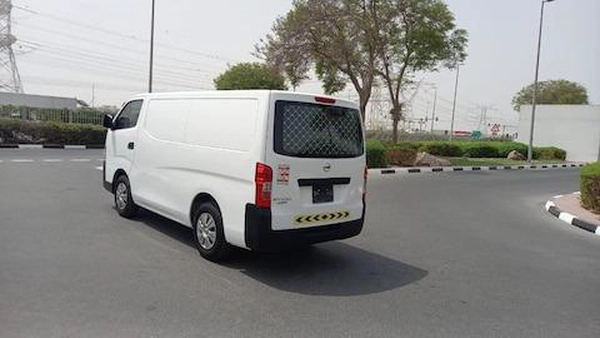NISSAN URVAN 2020