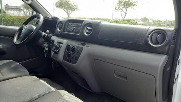 NISSAN URVAN 2020