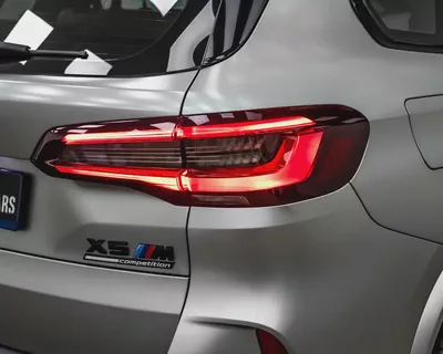 BMW X5M COMPETITION - FIRST EDITION ( 1 of 250 ) - GCC - FSH - EXCELLENT CONDITION-5