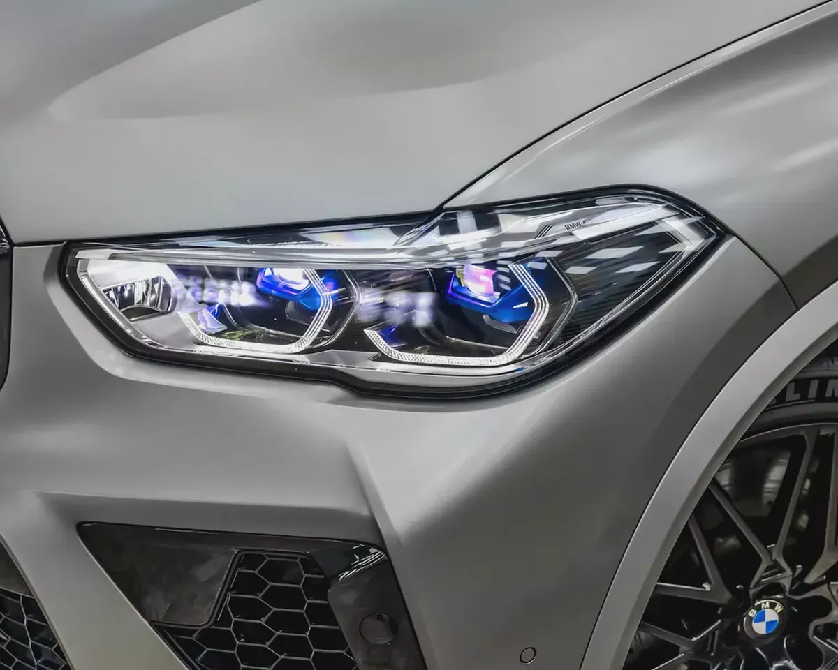 BMW X5M COMPETITION - FIRST EDITION ( 1 of 250 ) - GCC - FSH - EXCELLENT CONDITION-4-4