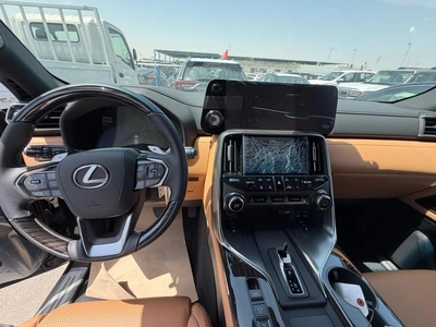 Lexus LX700h-4