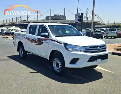 Toyota Hilux Double Cab GL 2023 - GCC Specs - 4x4 Great Condition-4