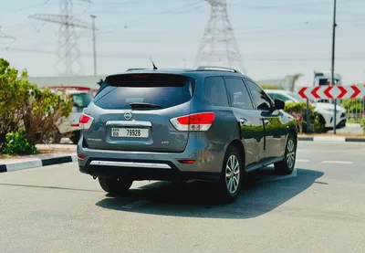 Nissan Pathfinder 3.5L V6 2015 GCC Specs - Well Maintained SUV-3