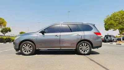 Nissan Pathfinder 3.5L V6 2015 GCC Specs - Well Maintained SUV-6