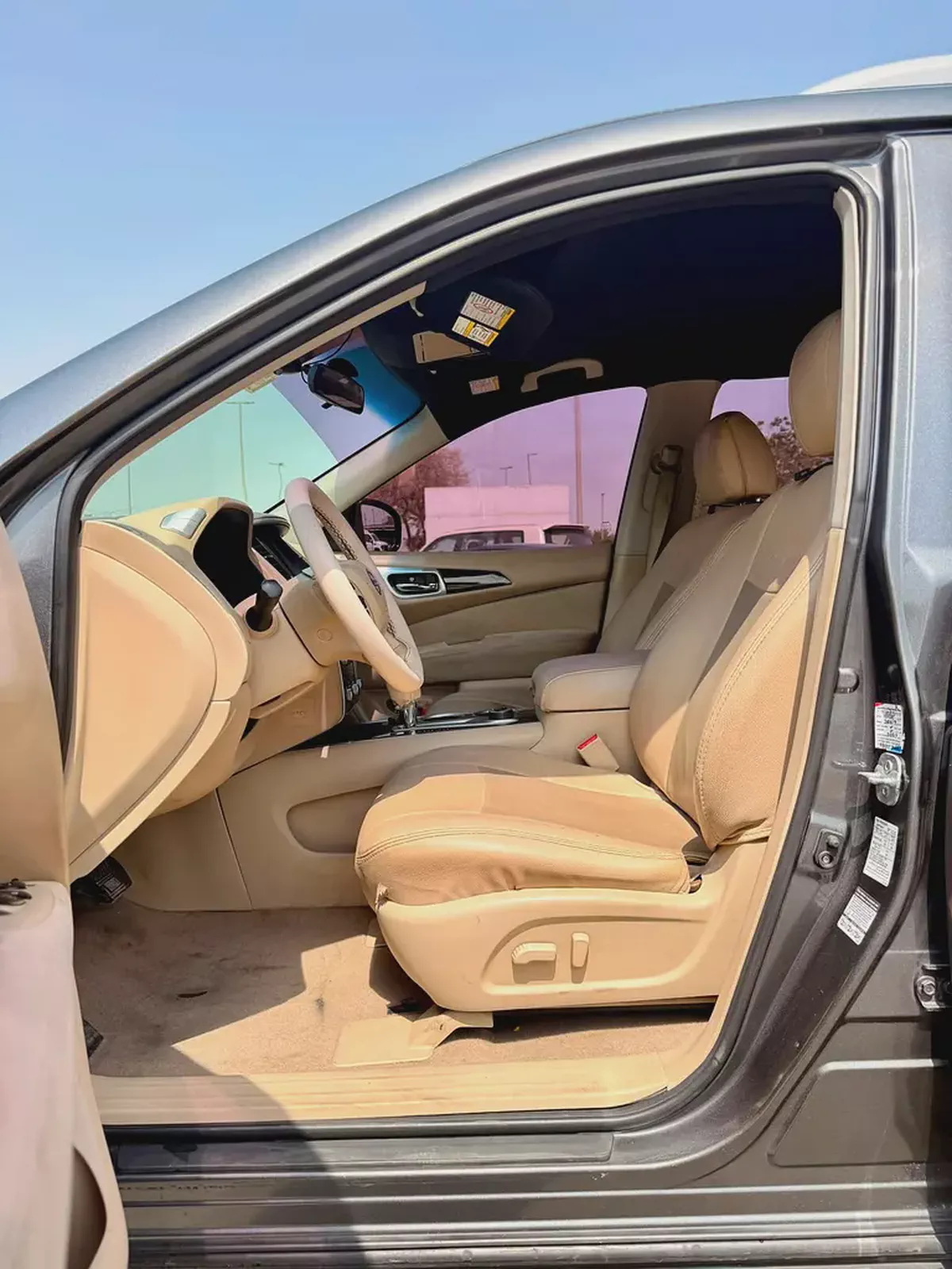 Nissan Pathfinder 3.5L V6 2015 GCC Specs - Well Maintained SUV-7-7