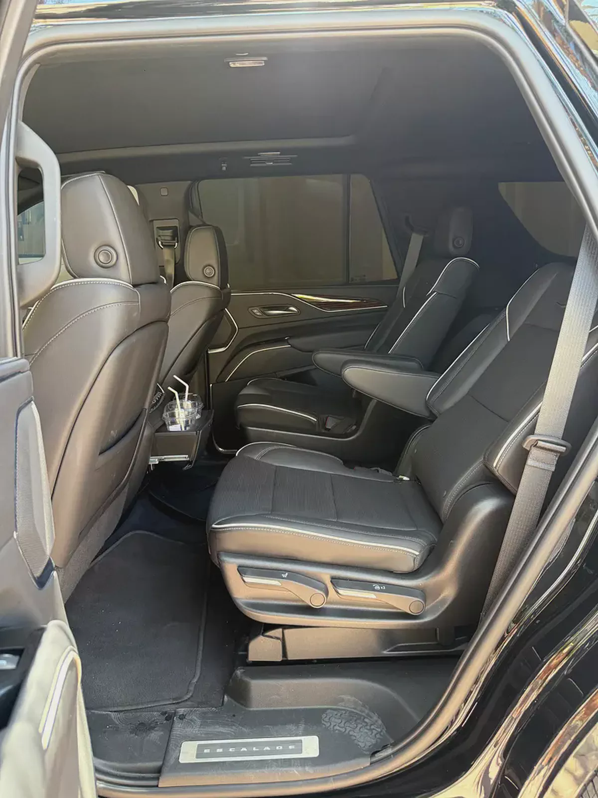 2022 Cadillac Escalade ESV Premium Luxury - Impeccable Condition-7-7